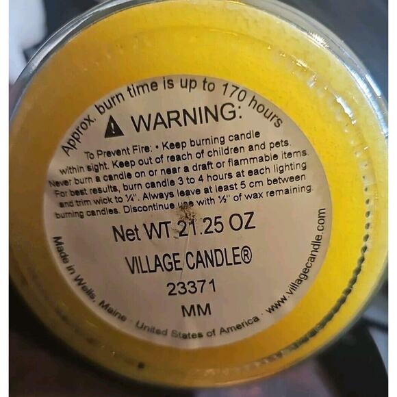 Village Candle Zesty Lemon Large 21.25 FL Oz Jar 2 Wick Candle Hard To Find - Picture 2 of 3